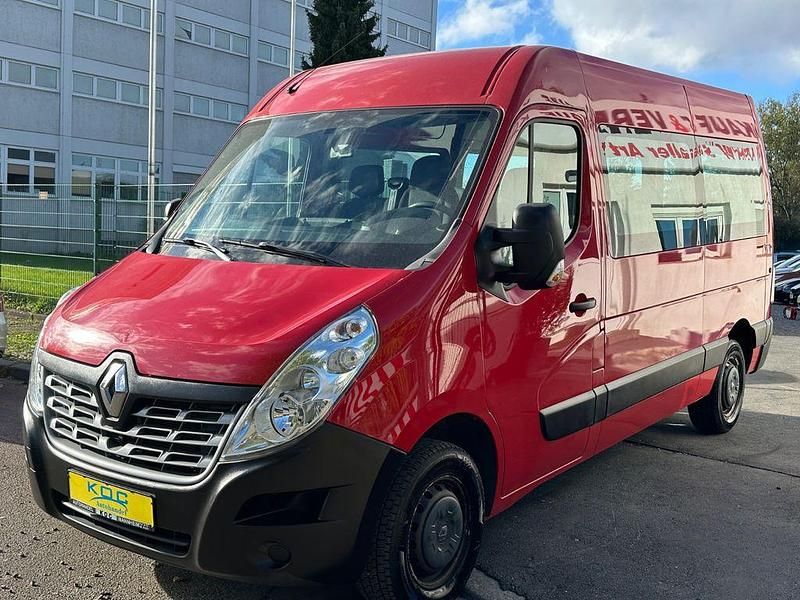 Second-hand Renault Master 170 CP (125 kW) 2018 Roșu Van