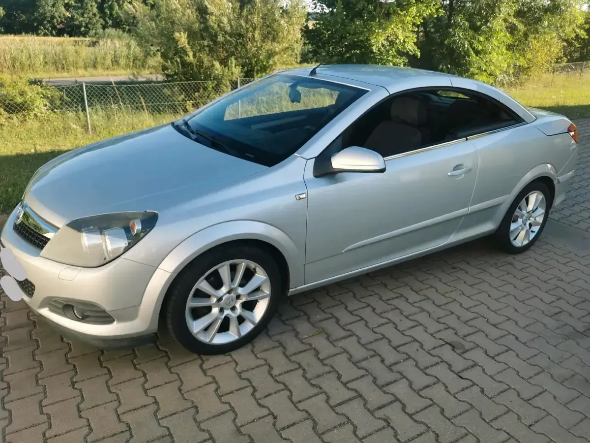 Gebraucht Opel Astra 105 PS (77 kW) 2006 Silber Cabrio