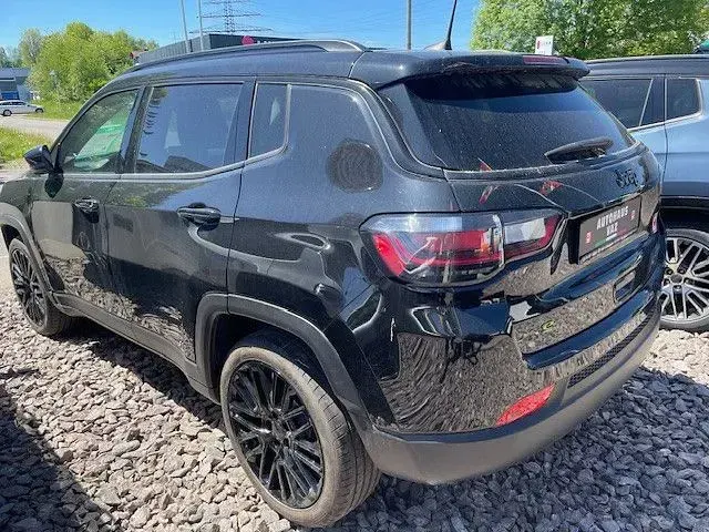 Gebraucht Jeep Compass 131 PS (96 kW) 2023 Schwarz SUV