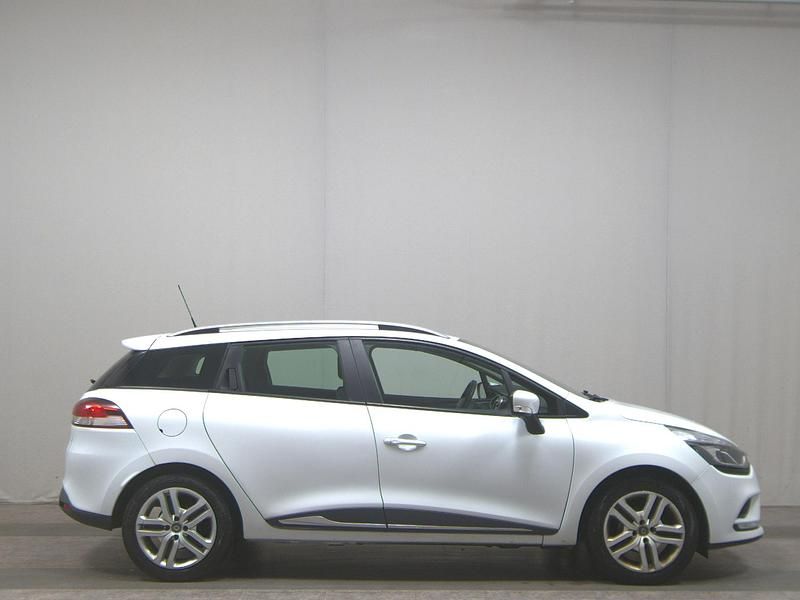 Weiss Gebraucht 2019 Renault Clio IV Limousine | 5.980 € (Guter Preis) - Bild 1/4