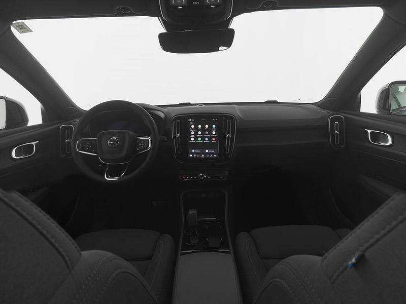 Gebraucht Volvo XC40 Core 169 kW (231 PS) 2023 Blau SUV