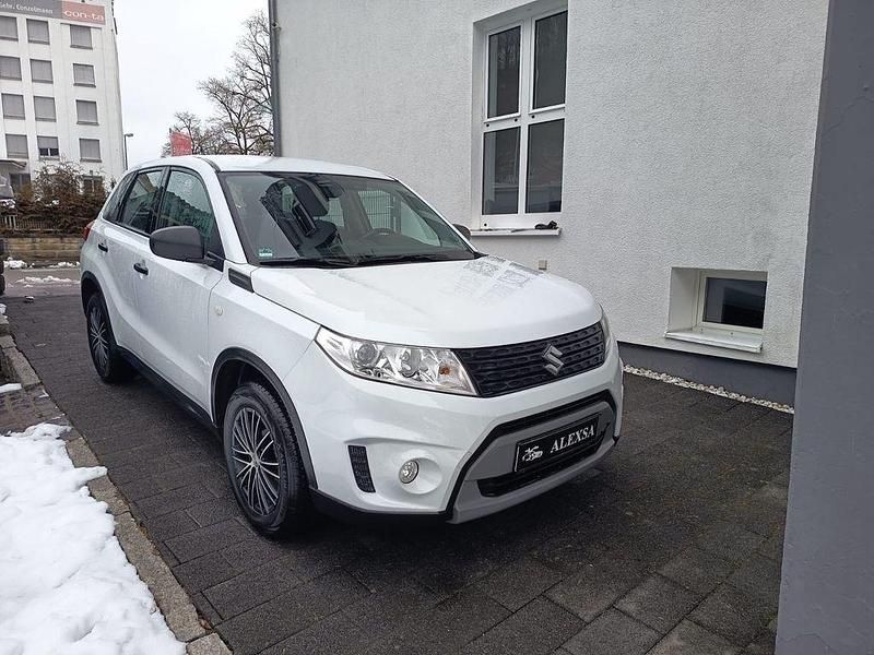 Gebraucht Suzuki Vitara Comfort 120 PS (88 kW) 2018 Weiß SUV