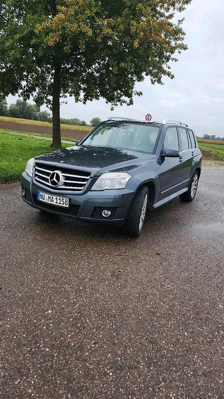 Grau Gebraucht 2009 Mercedes GLK320 SUV | 5.200 € (Superpreis) - Bild 1/4