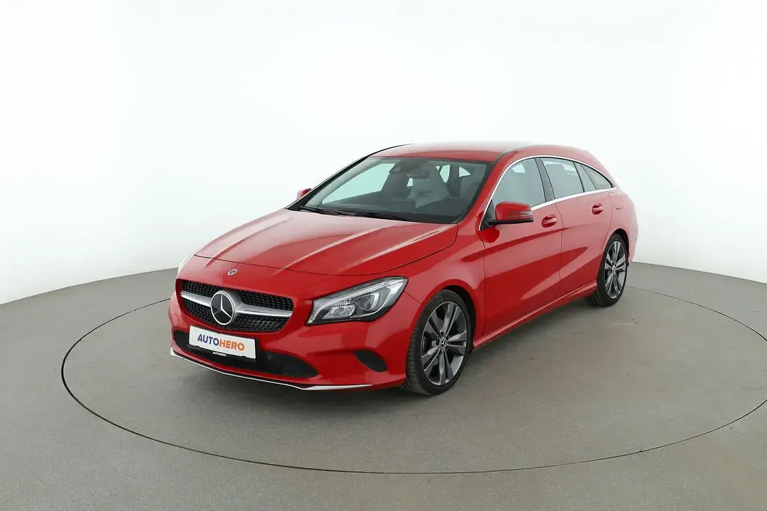 Gebraucht Mercedes CLA220 Shooting Brake Urban 170 PS (125 kW) 2018 Kombi