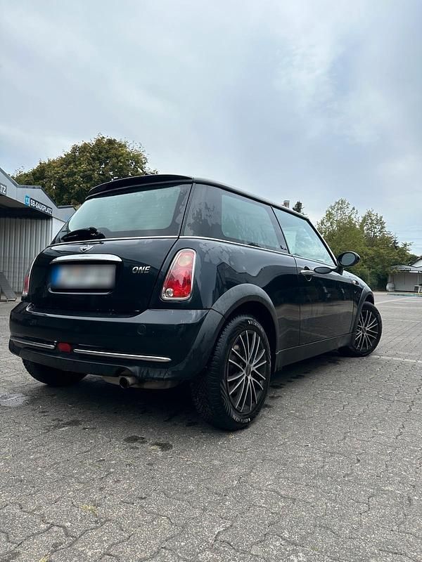 Gebraucht Mini ONE 90 PS (66 kW) 2006 Schwarz Kleinwagen