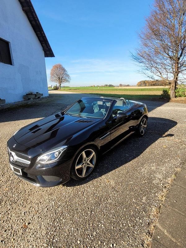 Gebraucht Mercedes SLC300 245 PS (180 kW) 2018 Schwarz Cabrio