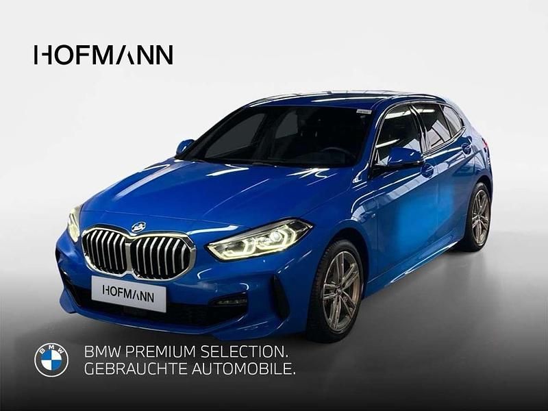 Misano blau metallic Gebraucht 2023 BMW 118 M Sport Kleinwagen | 26.890 € (Fairer Preis) - Bild 1/3