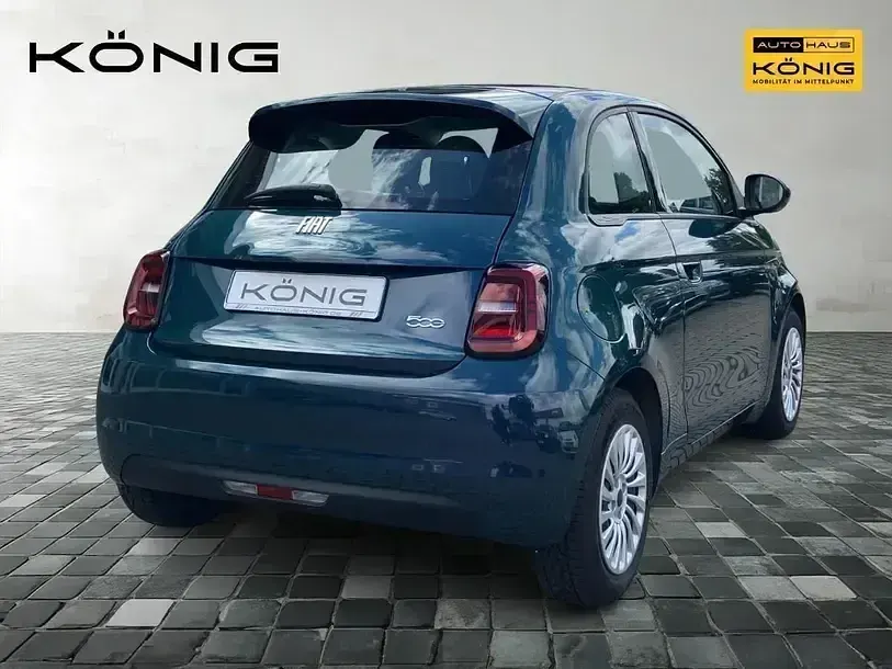 Gebraucht Fiat 500e 86 kW (118 PS) 2023 Ozean grünmetallic Kleinwagen