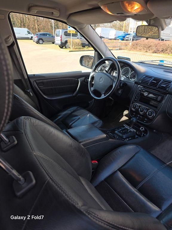 Gebraucht Mercedes ML350 235 PS (172 kW) 2003 Schwarz SUV