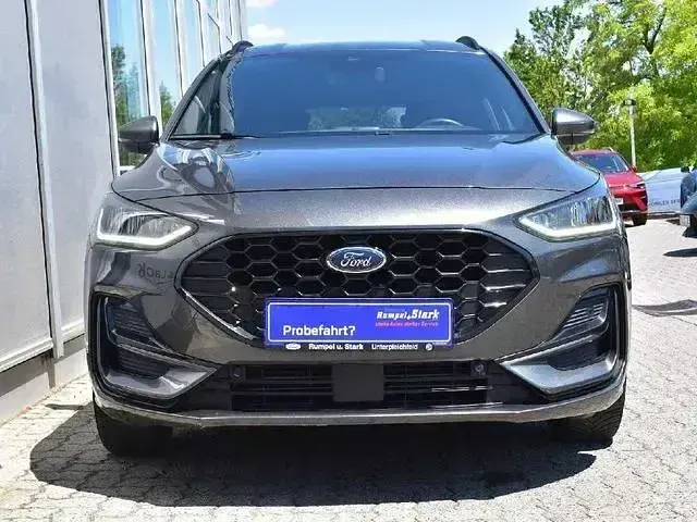 Gebraucht Ford Focus ST-Line 125 PS (91 kW) 2022 Racerot Kombi