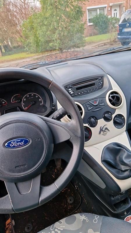 Gebraucht Ford Ka 69 PS (50 kW) 2009 Rot Kleinwagen