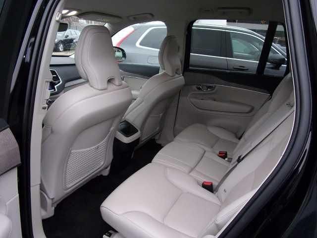 Gebraucht Volvo XC90 173 PS (127 kW) 2022 SUV