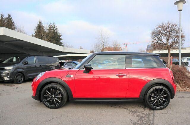 Gebraucht Mini Cooper 136 PS (100 kW) 2020 Chili red Kleinwagen