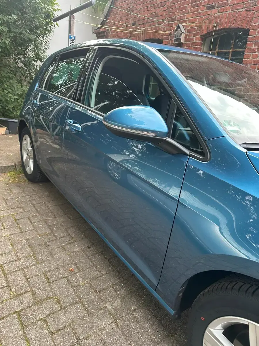 Gebraucht VW Golf VII 105 PS (77 kW) 2013 Blau Kleinwagen