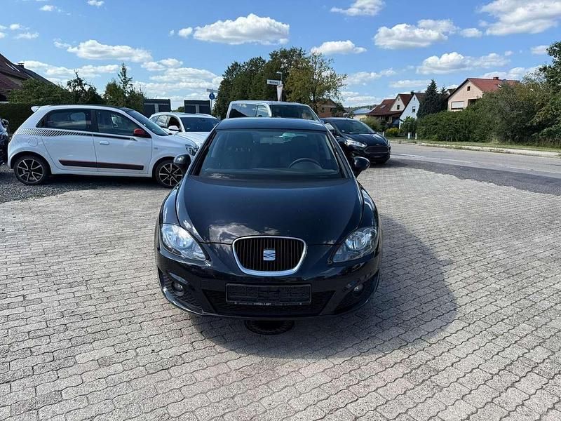 Negro magico Gebraucht 2010 Seat Leon Kleinwagen | 2.200 € (Guter Preis) - Bild 1/4