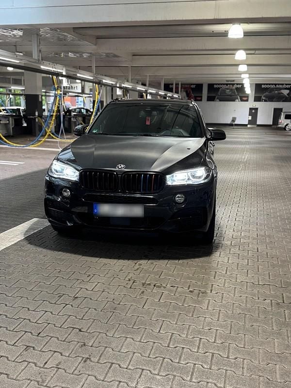 Second-hand BMW X5 M Performance 381 CP (280 kW) 2017 Negru SUV