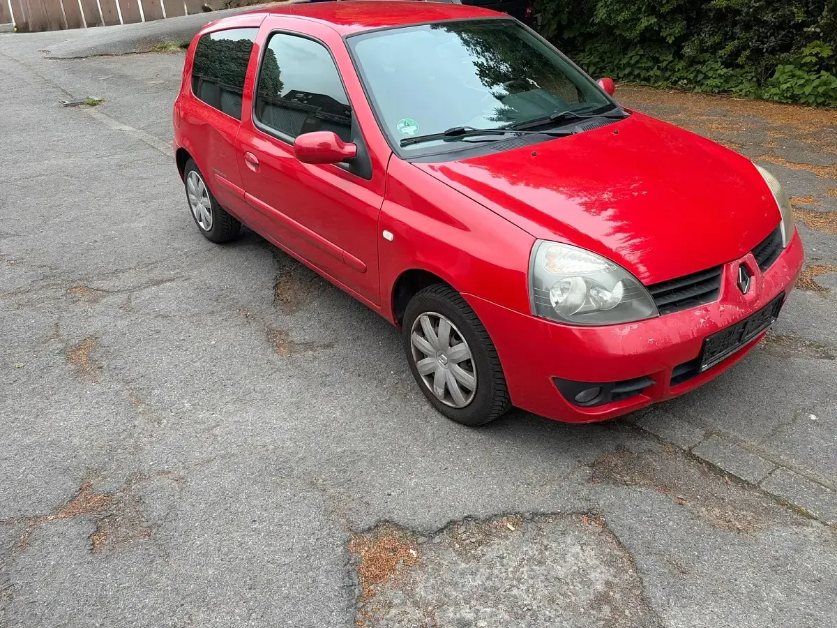 Gebraucht Renault Clio II 58 PS (42 kW) 2008 Rot Kleinwagen