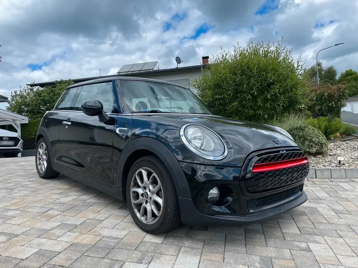 Occasion Mini Cooper Pepper 136 PK (100 kW) 2016 Zwart Hatchback