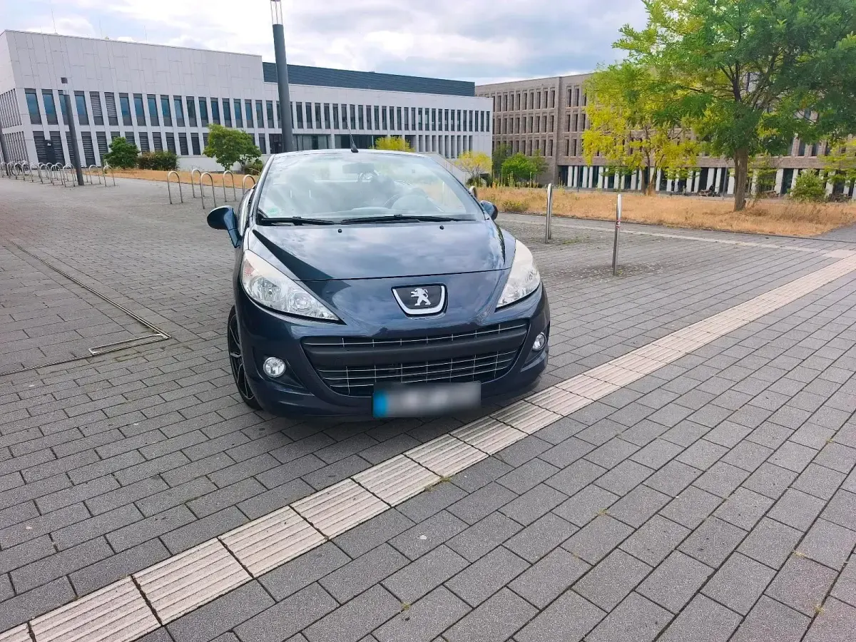 Gebraucht Peugeot 207 CC 120 PS (88 kW) 2013 Cabrio