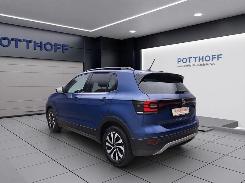 Gebraucht VW T-Cross Active 150 PS (110 kW) 2022 Reef blue metallic SUV