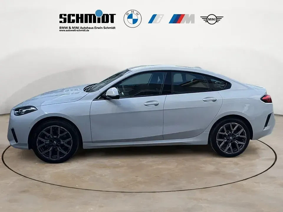 Używany BMW 220 Shadowline 170 KM (125 kW) 2025 Biały Coupe