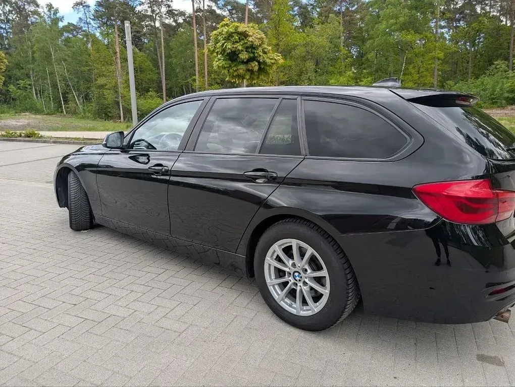 Gebraucht BMW 318 Performance 150 PS (110 kW) 2016 Schwarz Limousine