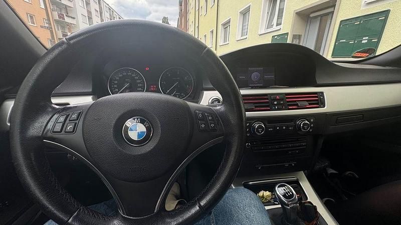 Schwarz Gebraucht 2008 BMW 320 Cabriolet Cabrio | 7.999 € (Guter Preis) - Bild 1/4
