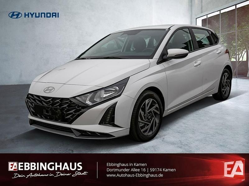 Weiß Neu 2025 Hyundai i20 Trend Kleinwagen | 23.499 € (Fairer Preis) - Bild 1/4