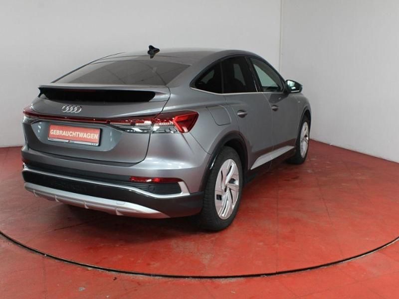 Gebraucht Audi e-tron S-Line 150 kW (204 PS) 2023 Taifungrau metallic (metallic) SUV