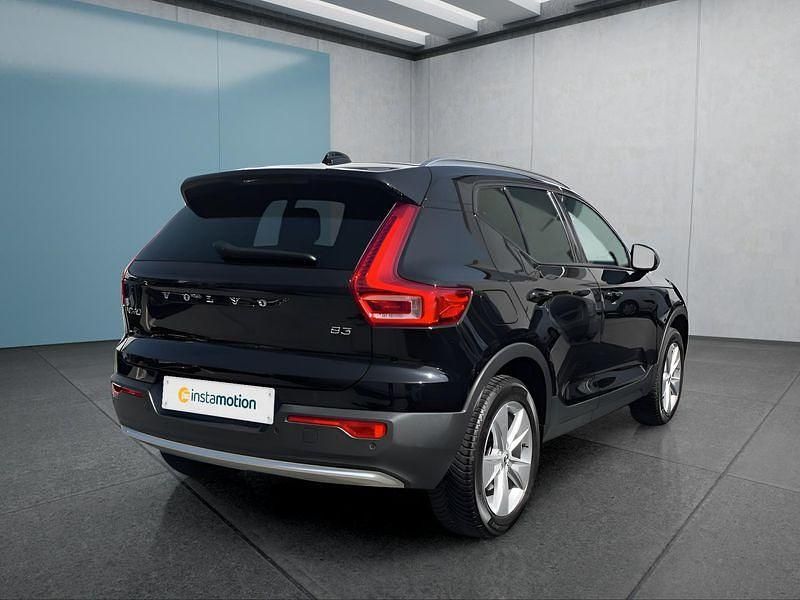 Gebraucht Volvo XC40 Core 163 PS (119 kW) 2024 Schwarz SUV