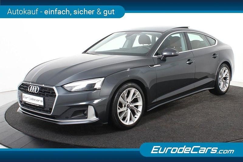 Grau Gebraucht 2021 Audi A5 Sportback Sport Kleinwagen | 28.400 € (Etwas zu teuer) - Bild 1/4