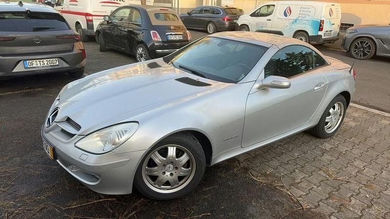 Silber Gebraucht 2007 Mercedes SLK200 Cabrio | 9.500 € (Guter Preis) - Bild 1/4