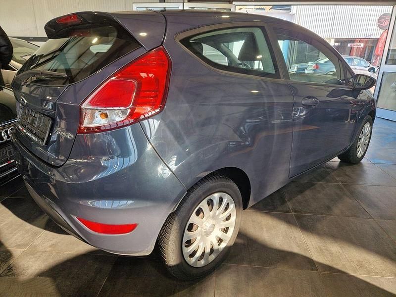 Gebraucht Ford Fiesta Trend 75 PS (55 kW) 2015 Grau