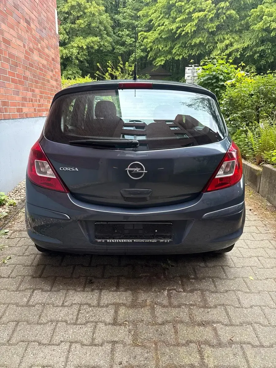 Usado Opel Corsa 80 HP (58 kW) 2009 Azul Citadino