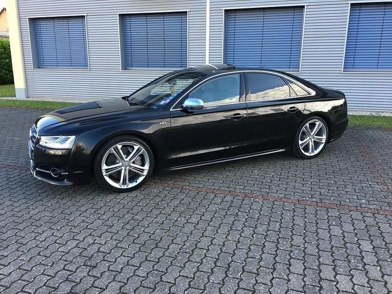 Schwarz Gebraucht 2015 Audi S8 Ambiente Limousine | 28.999 € (Fairer Preis) - Bild 1/4