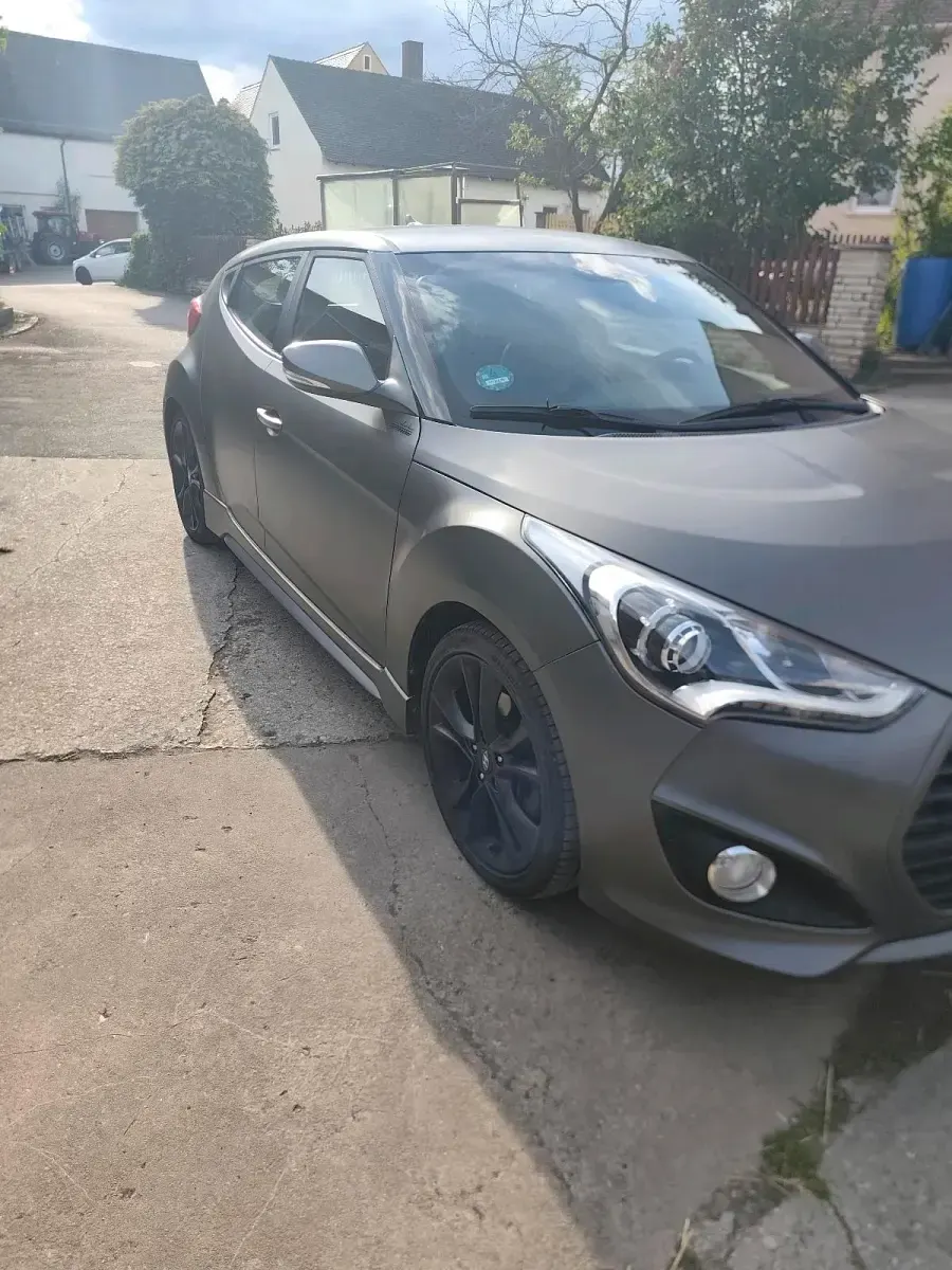Gebraucht Hyundai Veloster 185 PS (136 kW) 2017 Grau Kleinwagen