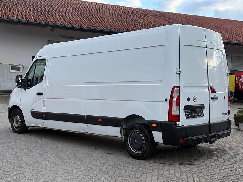 Gebraucht Opel Movano 145 PS (106 kW) 2018 Weiß Van / Kleinbus