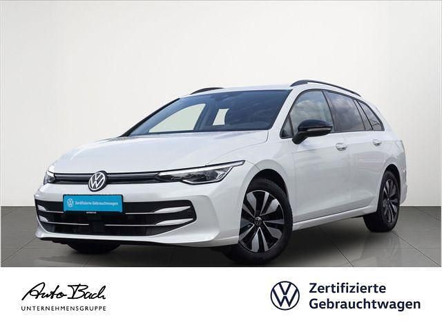 Weiß (oryxweiß perlmutteffekt) Gebraucht 2024 VW Golf VIII Goal Kombi | 25.240 € (Superpreis) - Bild 1/4