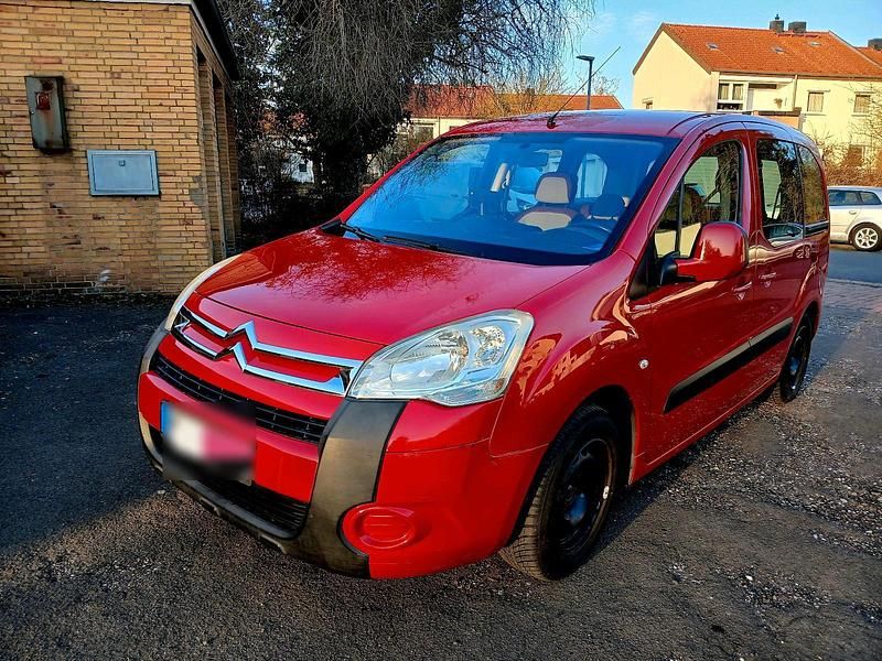 Gebraucht Citroën Berlingo 120 PS (88 kW) 2009 Rot Van / Kleinbus
