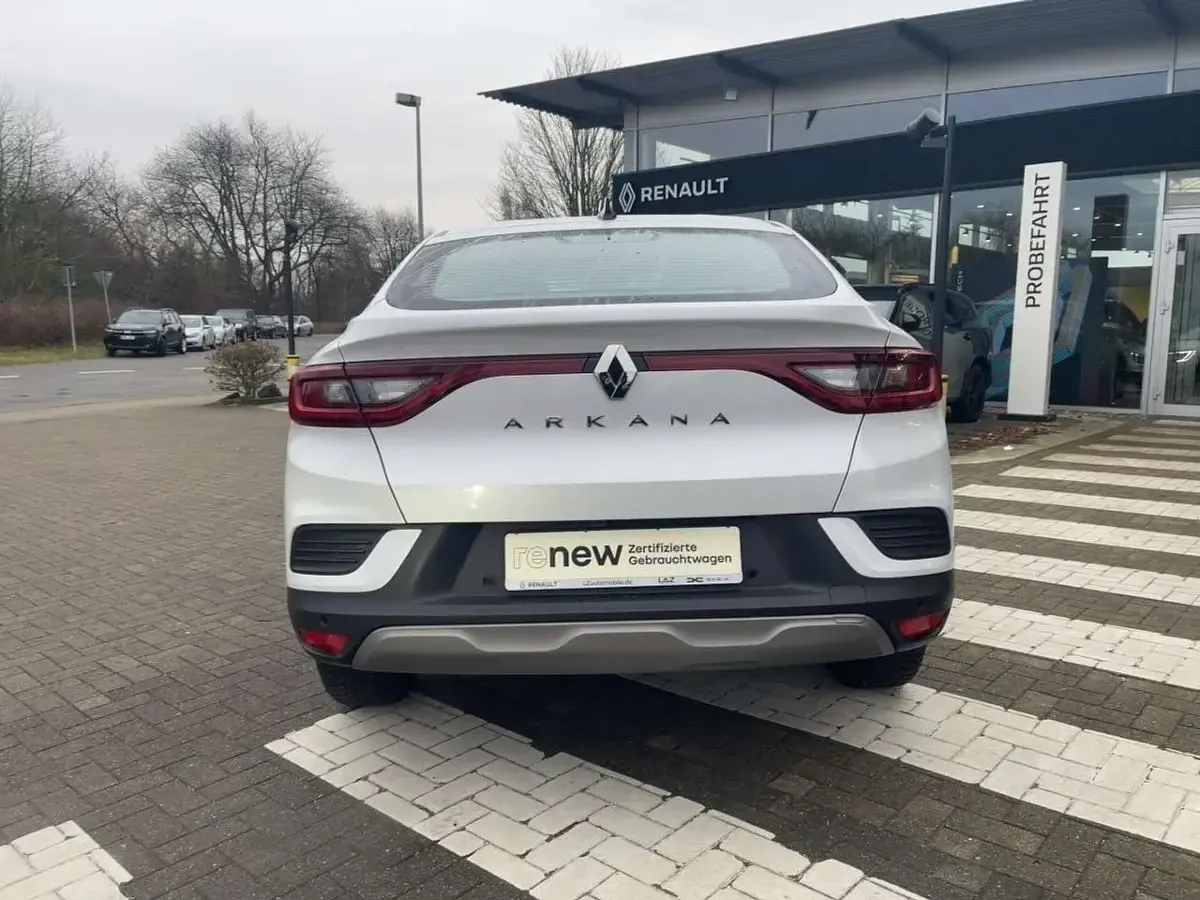 Gebraucht Renault Arkana Zen 140 PS (102 kW) 2021 Univers weiss (weiß) SUV