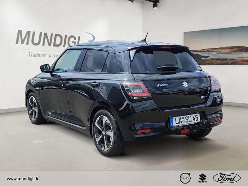 Gebraucht Suzuki Swift Comfort+ 83 PS (61 kW) 2025 Schwarz Kleinwagen