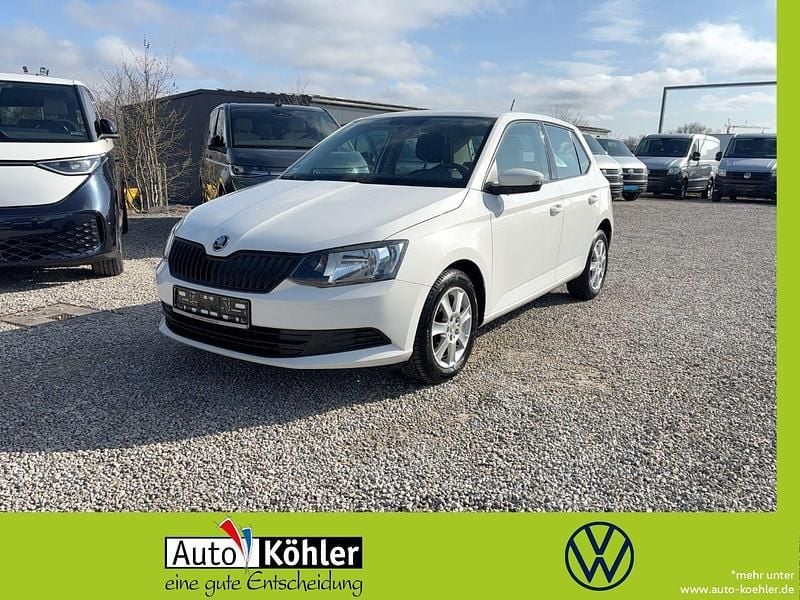 Gebraucht Skoda Fabia Active 60 PS (44 kW) 2015 Weiß Kleinwagen