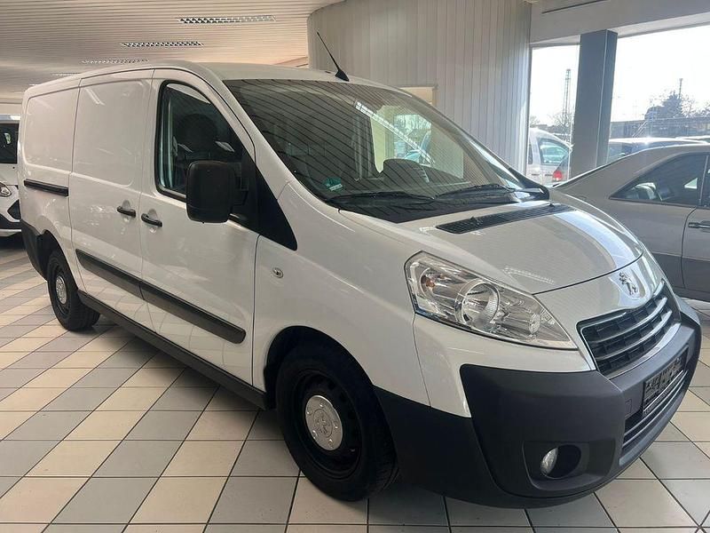 Gebraucht Peugeot Expert 128 PS (94 kW) 2016 Weiß Van