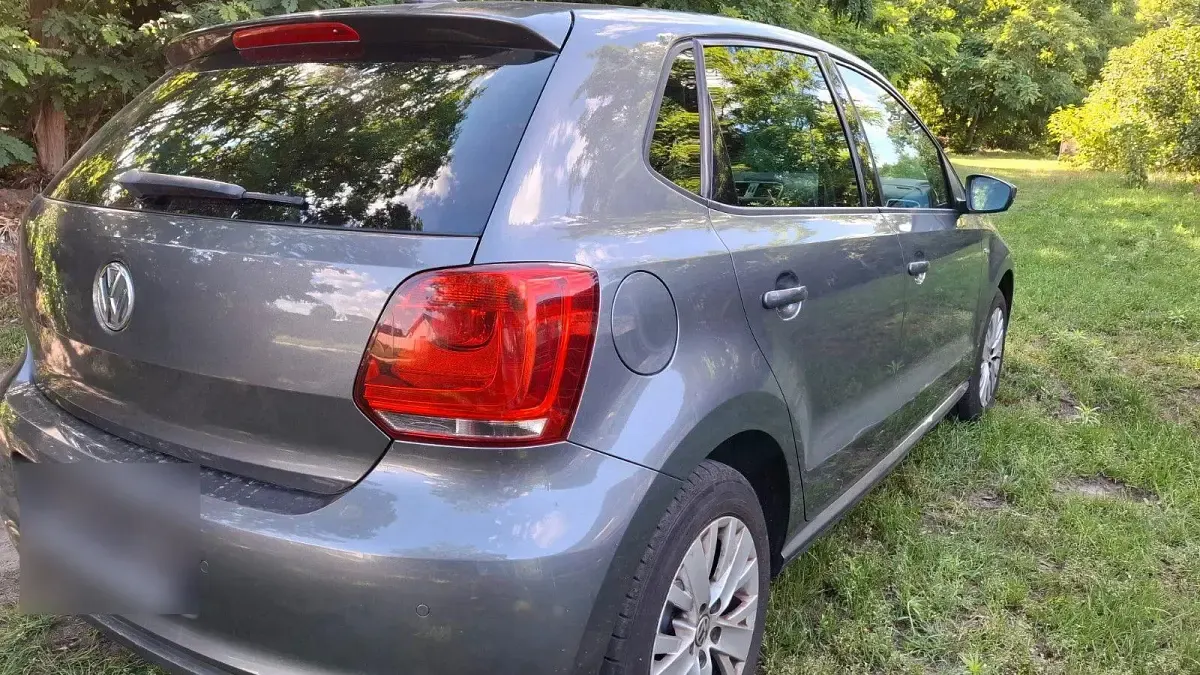 Gebraucht VW Polo Life 105 PS (77 kW) 2013 Grau Kleinwagen