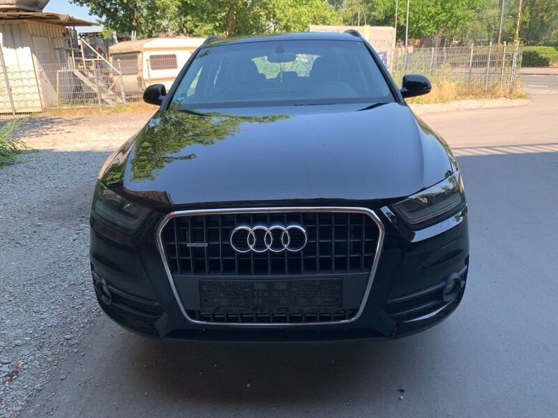 Schwarz Gebraucht 2012 Audi Q3 SUV | 10.299 € (Guter Preis) - Bild 1/4