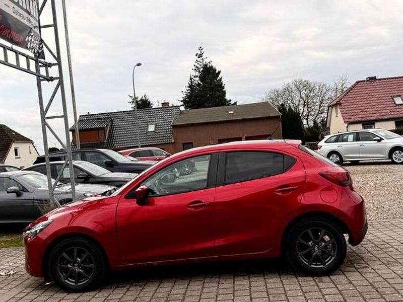 Gebraucht Mazda 2 Kizoku 75 PS (55 kW) 2018 Rot Kleinwagen