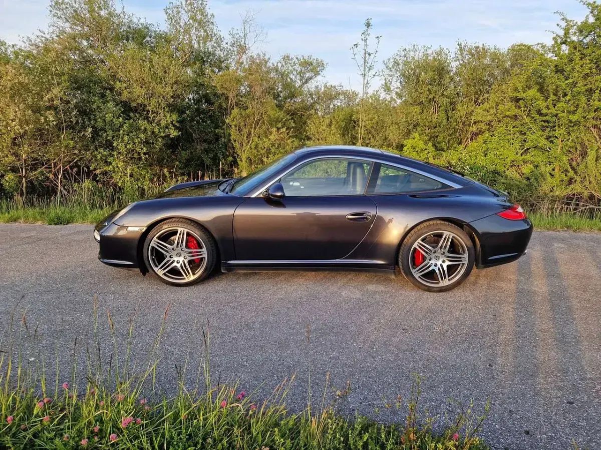 Gebraucht Porsche 997 385 PS (283 kW) 2009 Grau Coupé