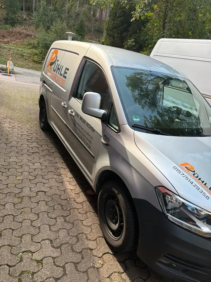 Gebraucht VW Caddy Maxi 101 PS (74 kW) 2019 Silber Van / Kleinbus