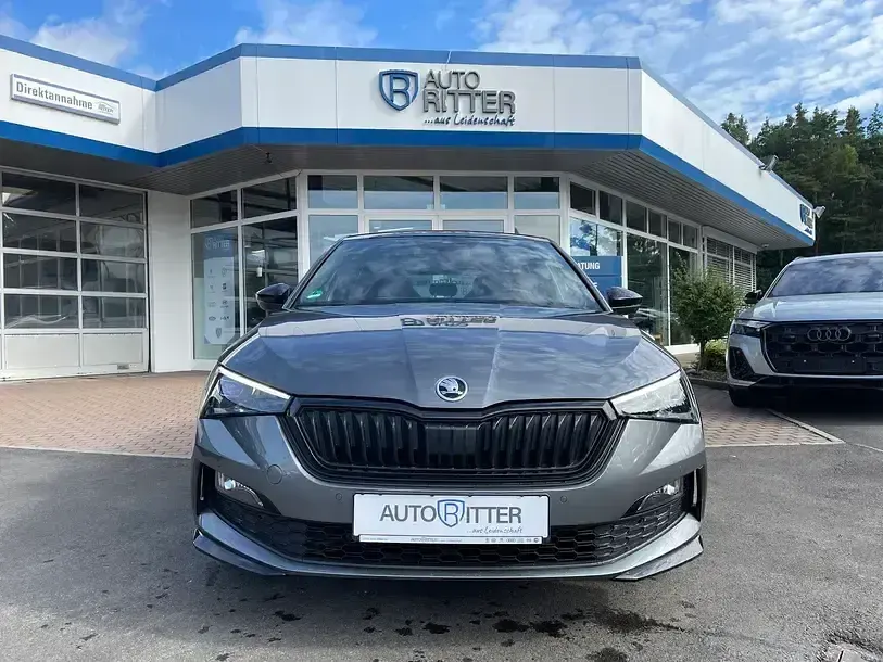Gebraucht Skoda Scala Monte Carlo 110 PS (80 kW) 2023 Graphitegrau metallic (metallic) Kleinwagen