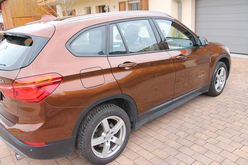 Gebraucht BMW X1 Advantage 190 PS (139 kW) 2016 Braun SUV